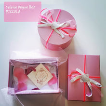 Carica l'immagine nel visualizzatore di Gallery, Selene Vogue BOX FOR PRESENT.