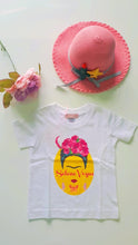 Lade das Bild in den Galerie-Viewer, T-shirt Baby girl- Gold Frida Kahlo basic